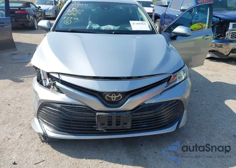 2019 Toyota Camry L/Le/Xle/Se/Xse from USA, damaged, VIN 4T1B11HK1KU824940